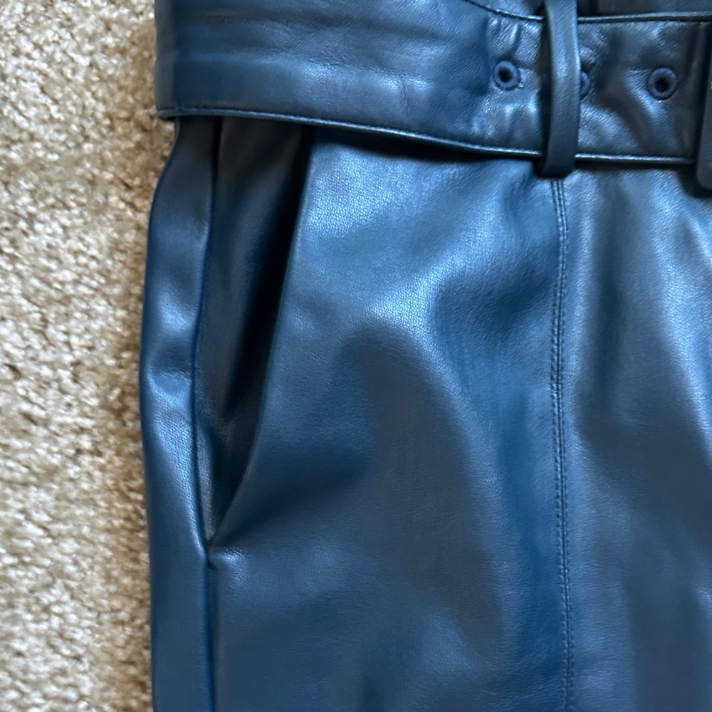 Ann Taylor Midnight Blue Cropped Pants with Belt - Picture 4 of 5